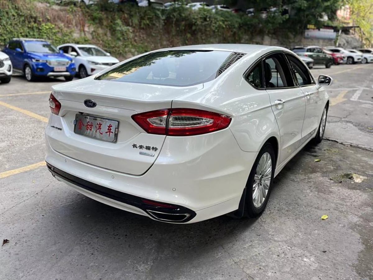 2015年10月福特 蒙迪歐  2013款 2.0L GTDi200時(shí)尚型