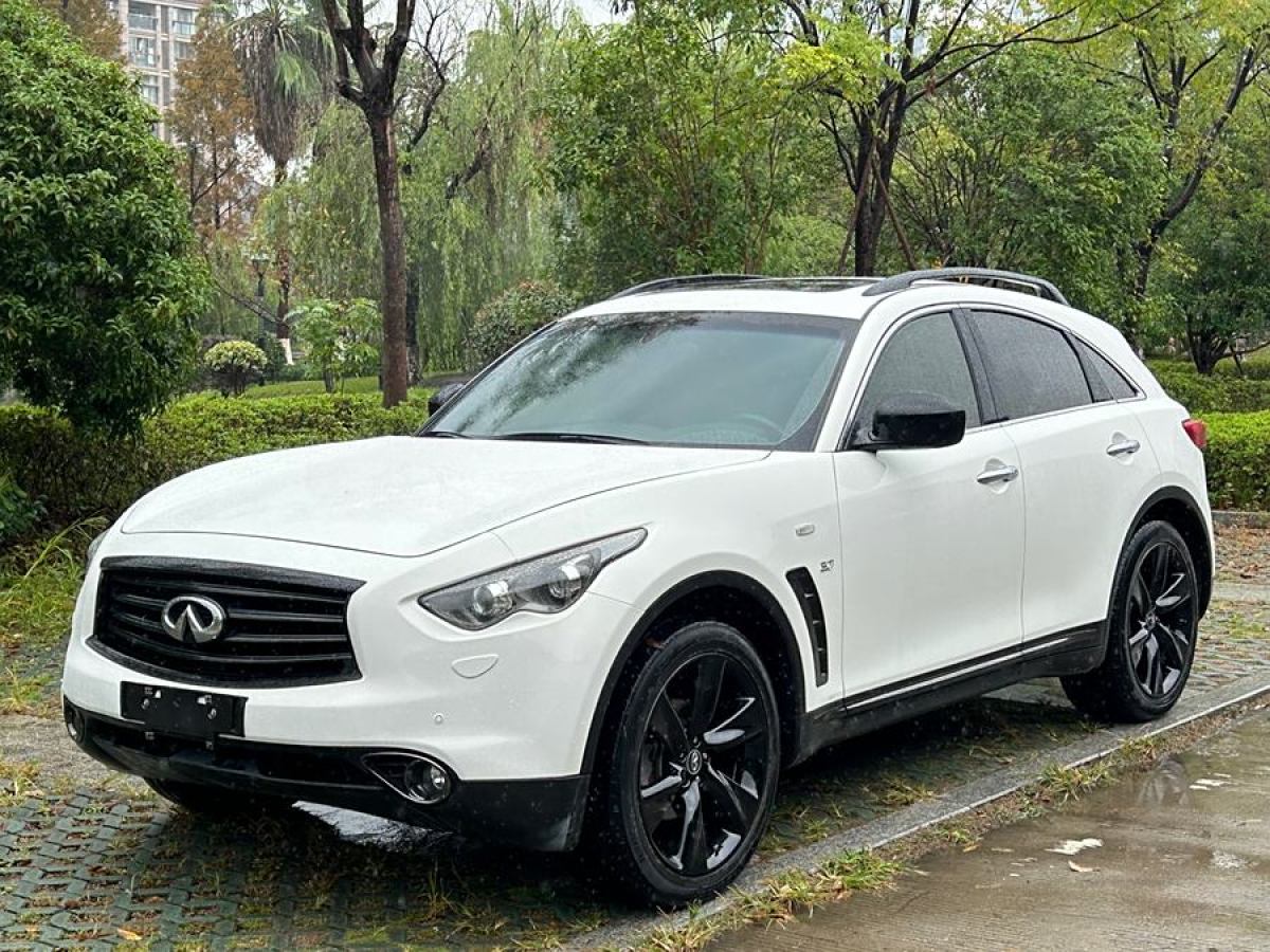 英菲尼迪 QX70  2015款 3.7L 絕影版圖片