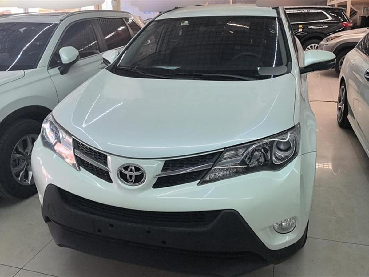 豐田 RAV4榮放  2015款 2.0L CVT兩驅(qū)都市版圖片