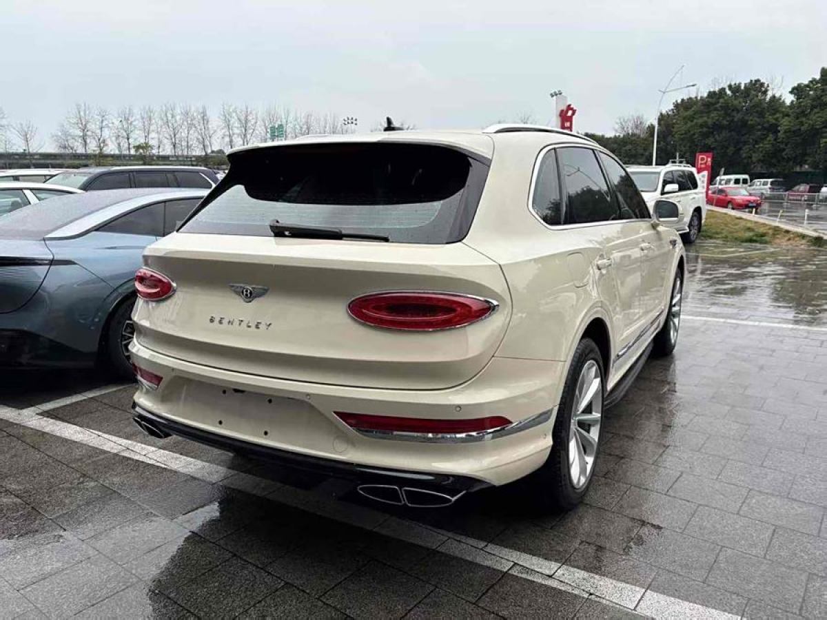 賓利 添越  2021款 4.0T V8圖片