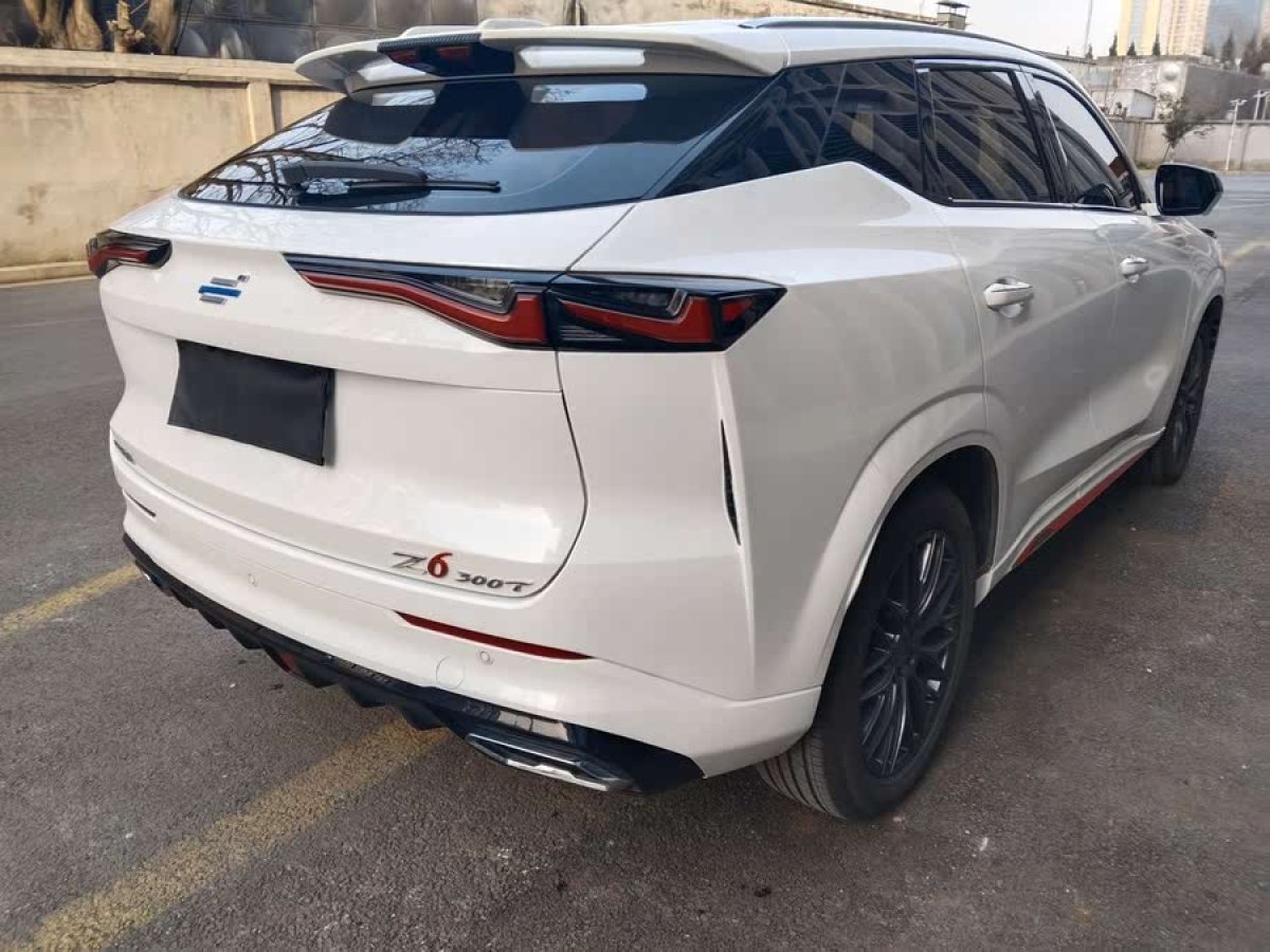 長(zhǎng)安歐尚 長(zhǎng)安歐尚Z6  2022款 藍(lán)鯨 1.5T DCT智享型圖片
