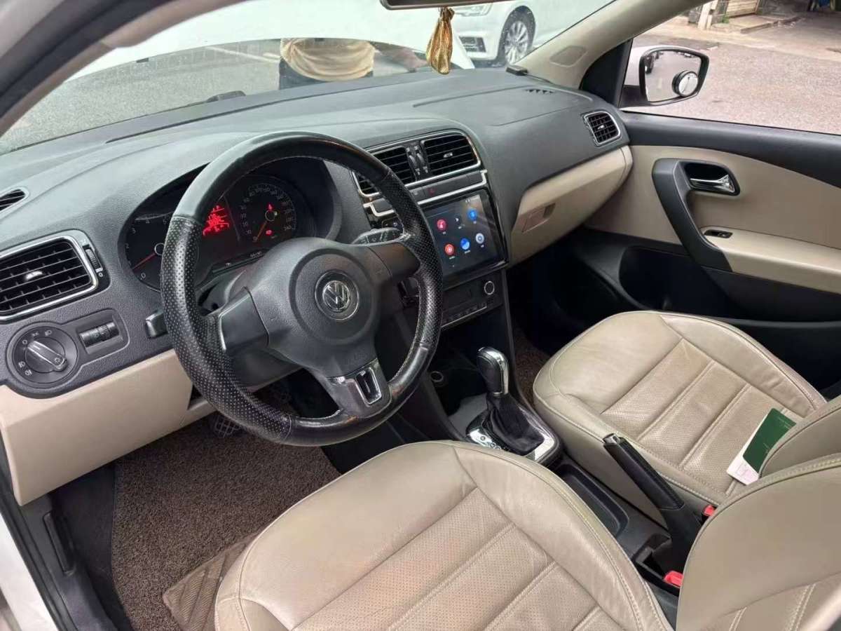 大眾 Polo  2011款 1.6L 自動致酷版圖片