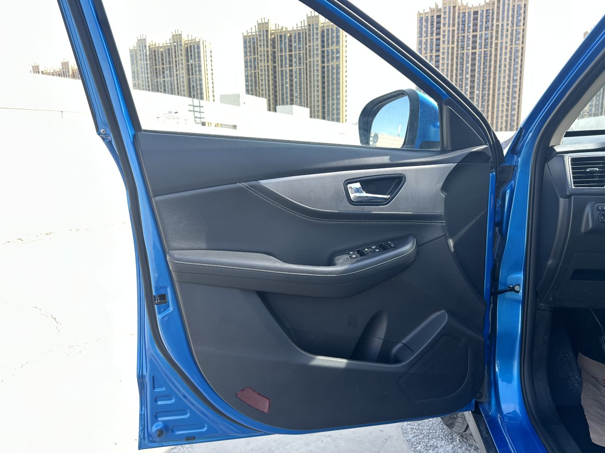 東風(fēng)風(fēng)光 S560  2019款  1.8L 手動(dòng)都市型 7座圖片