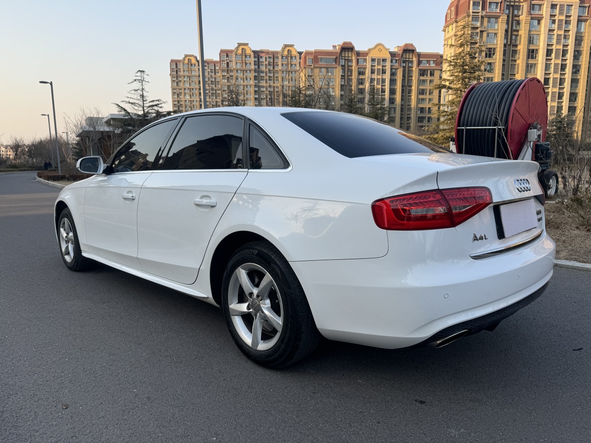 奧迪 奧迪A4L  2013款 35 TFSI 自動舒適型圖片