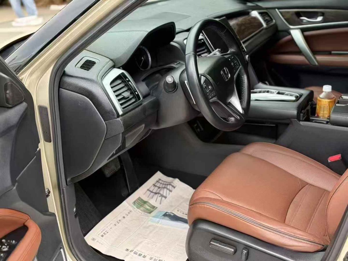 本田 CR-V  2019款 2.0L CVT兩驅(qū)銳混動(dòng)凈致版圖片