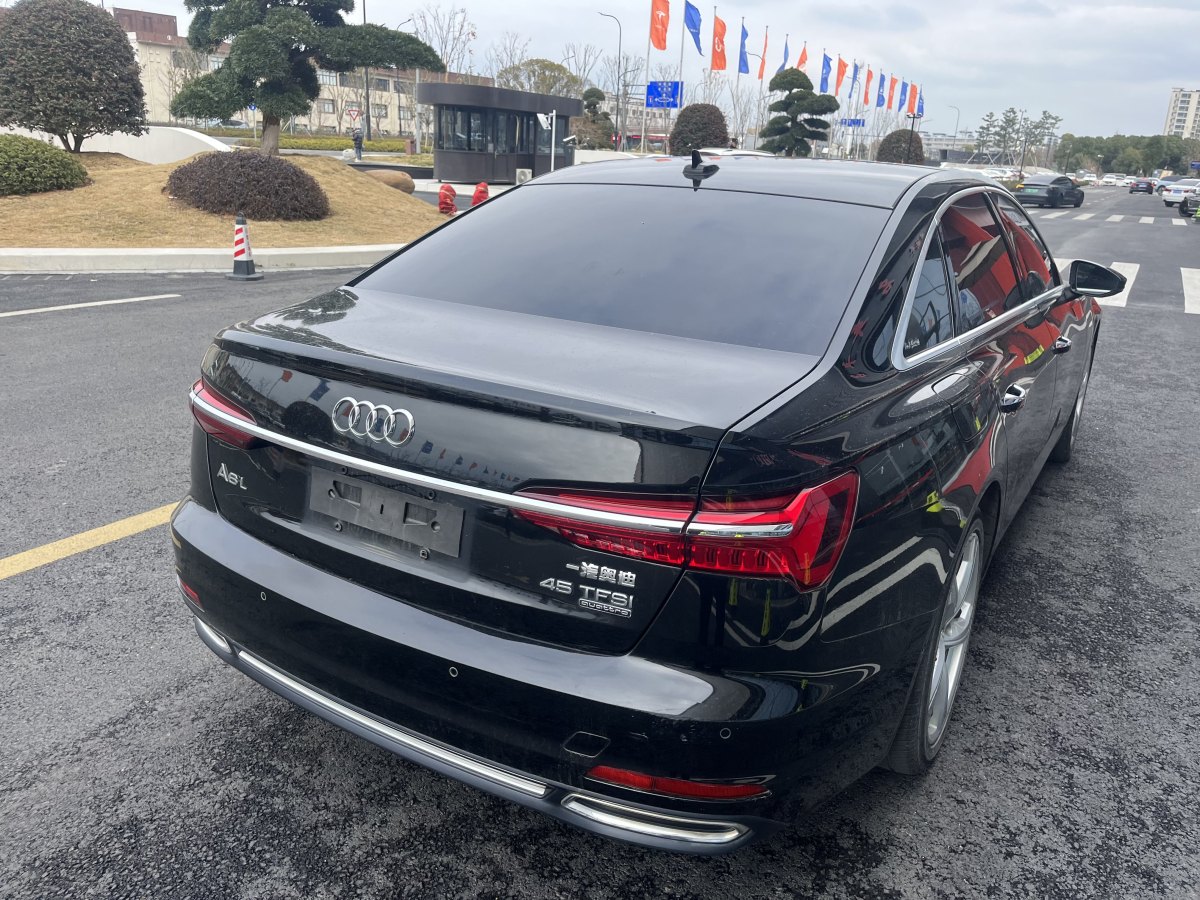 奧迪 奧迪A6L  2019款 45 TFSI quattro 尊享動(dòng)感型圖片