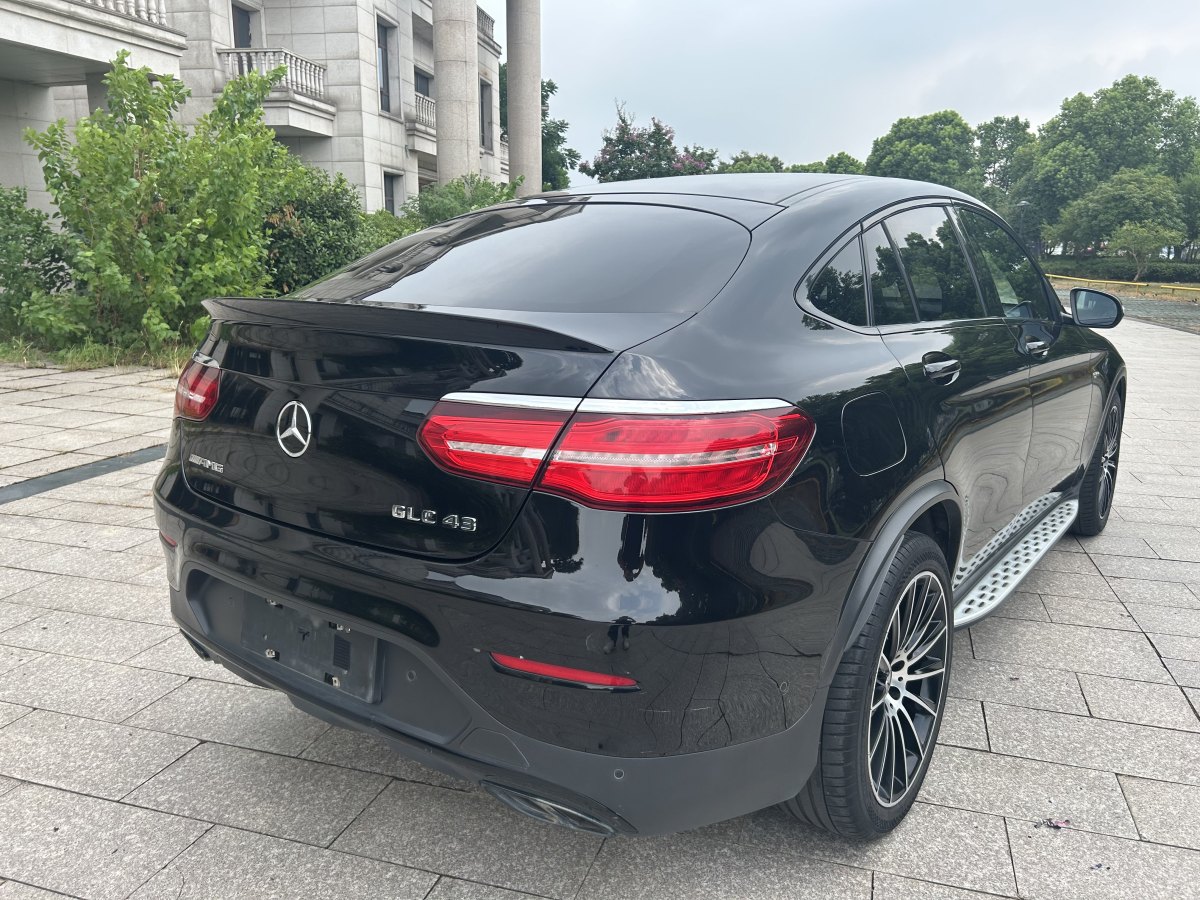 奔馳 奔馳GLC轎跑 AMG  2017款 AMG GLC 43 4MATIC 轎跑SUV圖片