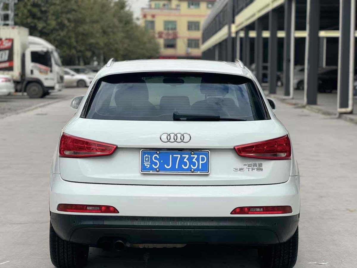 奧迪 奧迪Q3  2015款 35 TFSI 進(jìn)取型圖片