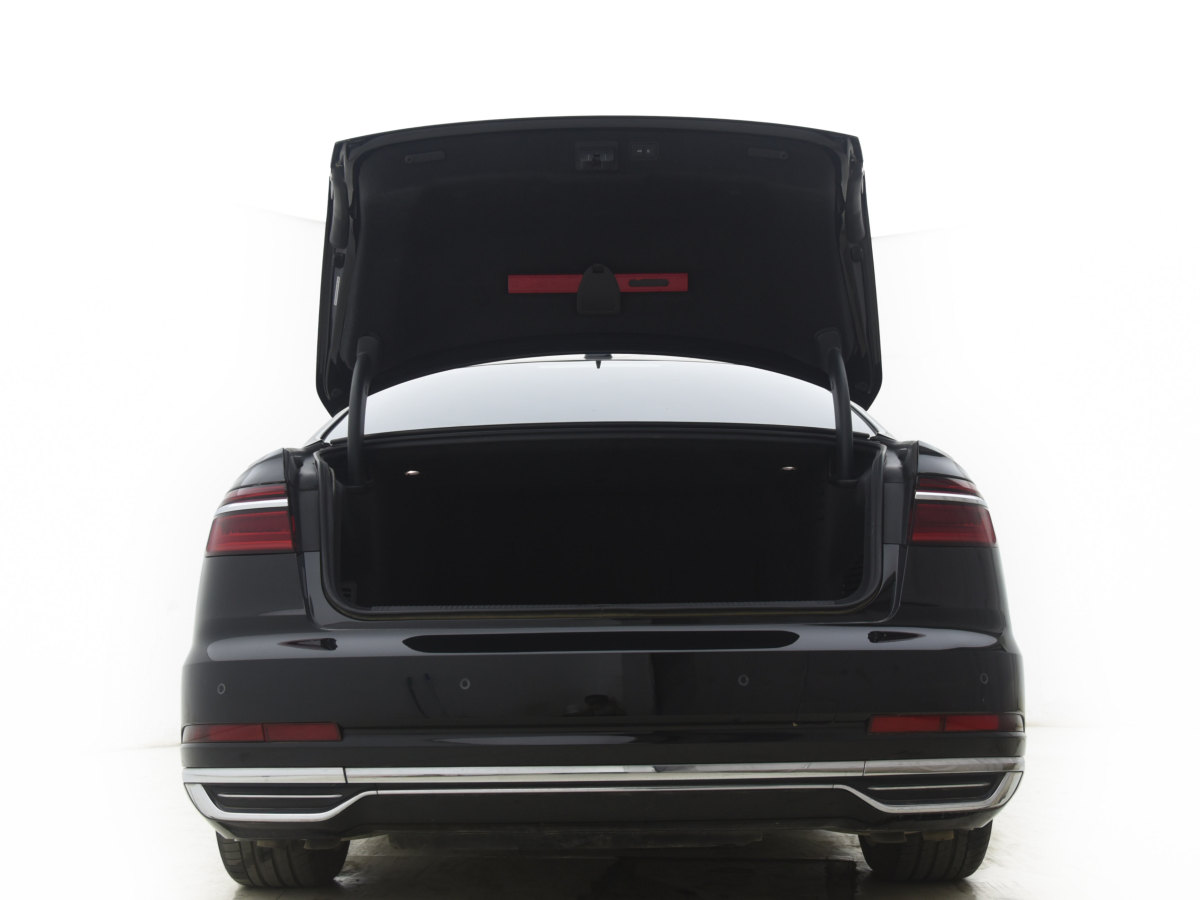 2020年10月奧迪 奧迪A8  2021款 A8L 50 TFSI quattro 舒適型