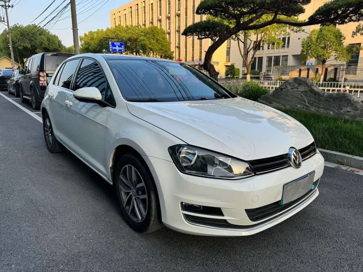 大眾 高爾夫  2016款 230TSI 自動豪華型圖片