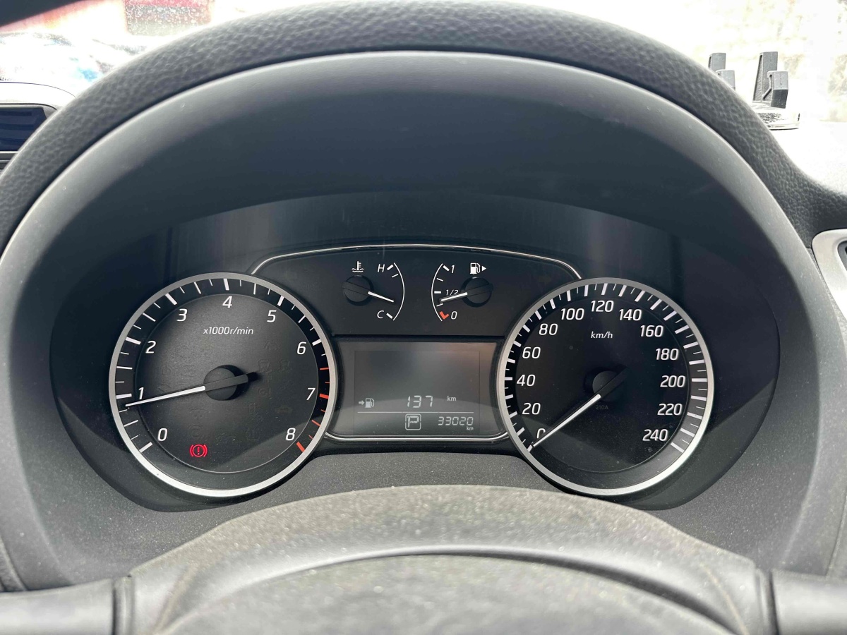 日產(chǎn) 軒逸  2019款  經(jīng)典 1.6XE CVT舒適版圖片