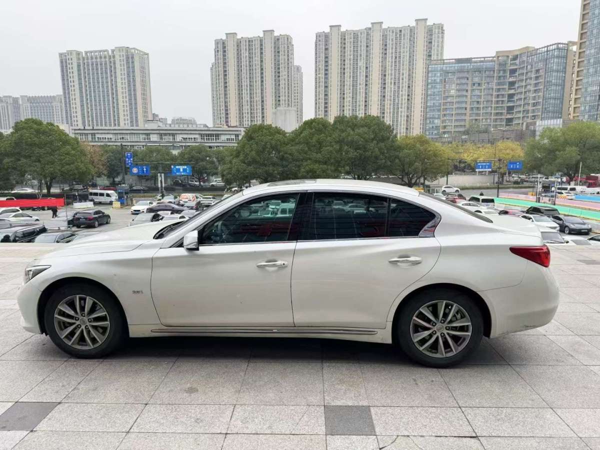 英菲尼迪Q50L 2016款 2.0T 舒適版圖片