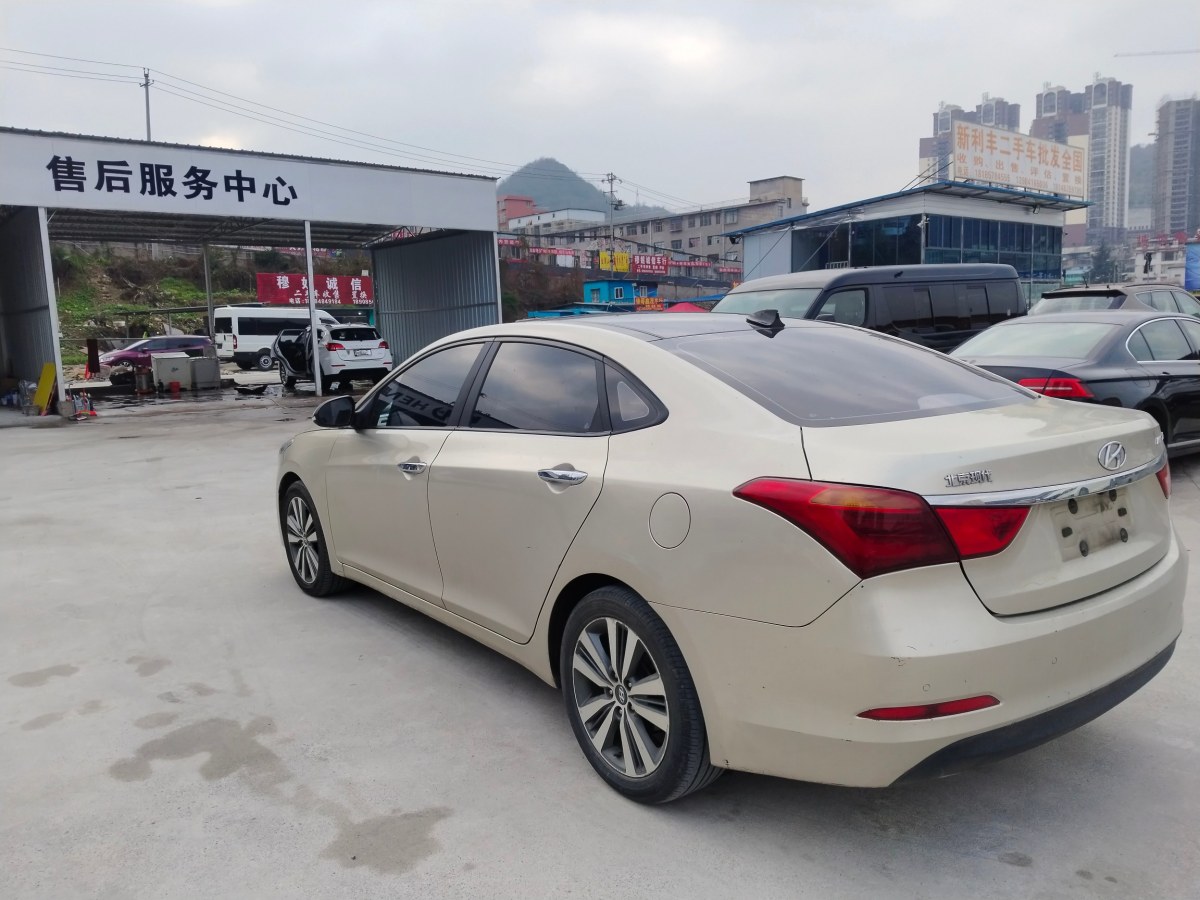 現(xiàn)代 名圖  2014款 1.8L 自動智能型GLS圖片