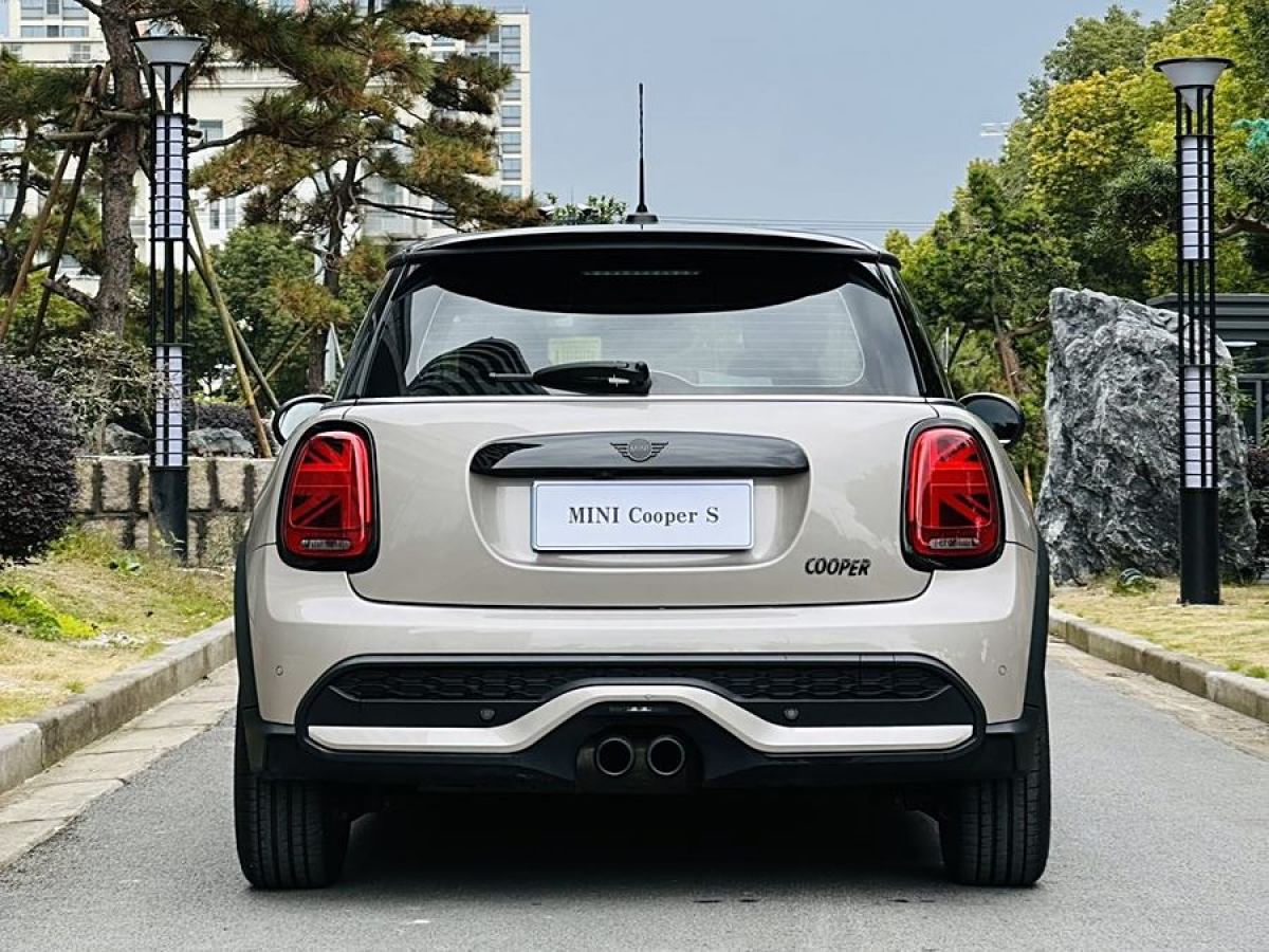 MINI MINI  2022款 改款 2.0T COOPER S 藝術(shù)家圖片