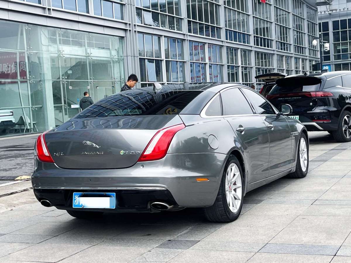 捷豹 XJ  2016款 XJL 3.0 SC 兩驅(qū)尊享商務(wù)版圖片