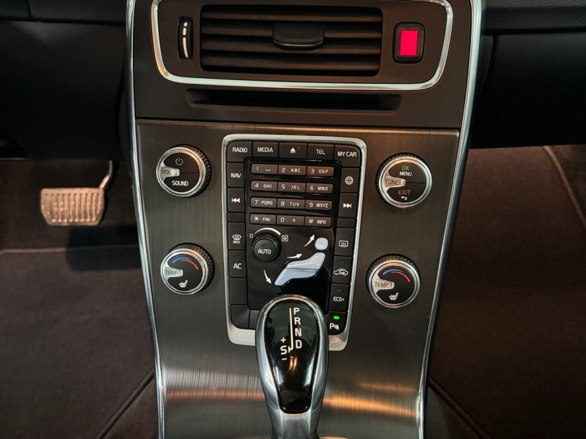 沃尔沃 V60  2015款 T5 智逸版图片