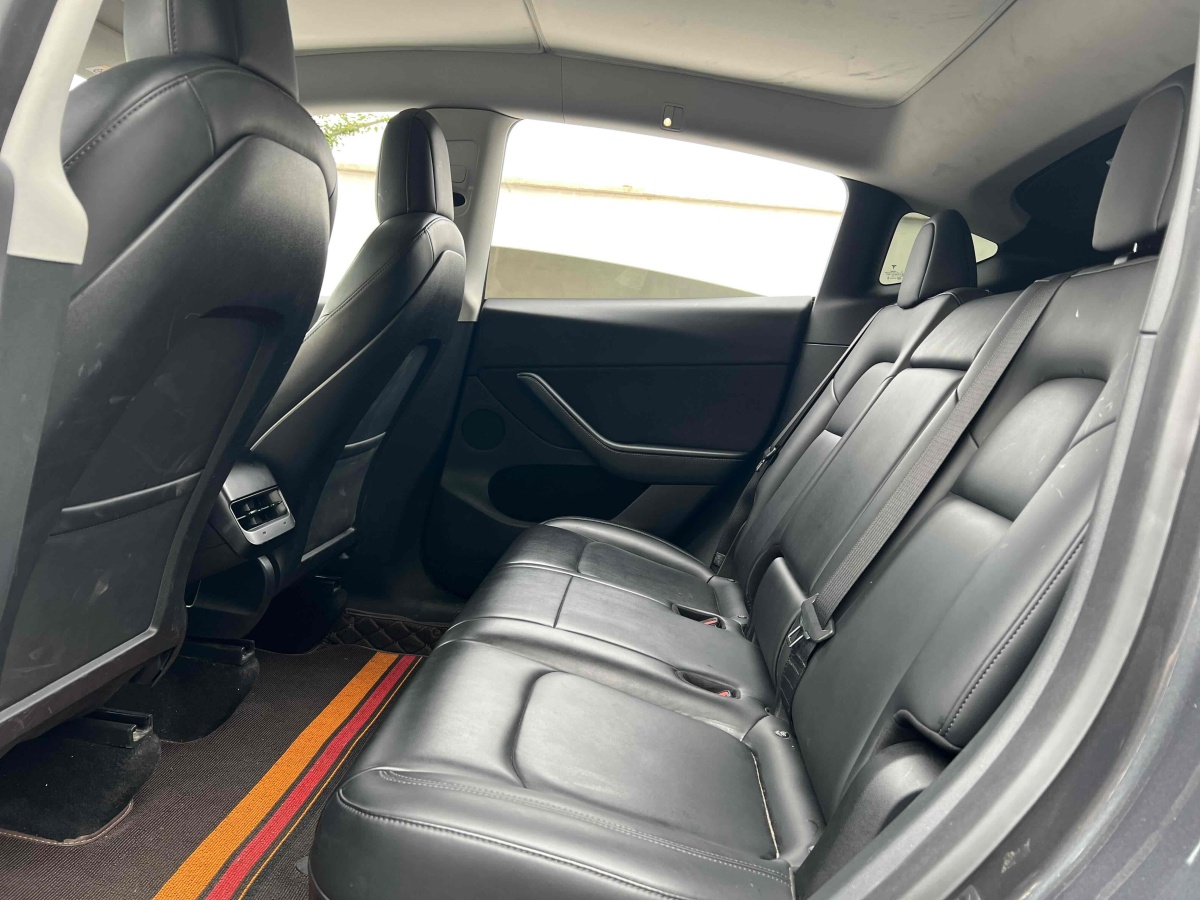 特斯拉 Model Y  2021款 改款 長(zhǎng)續(xù)航全輪驅(qū)動(dòng)版圖片