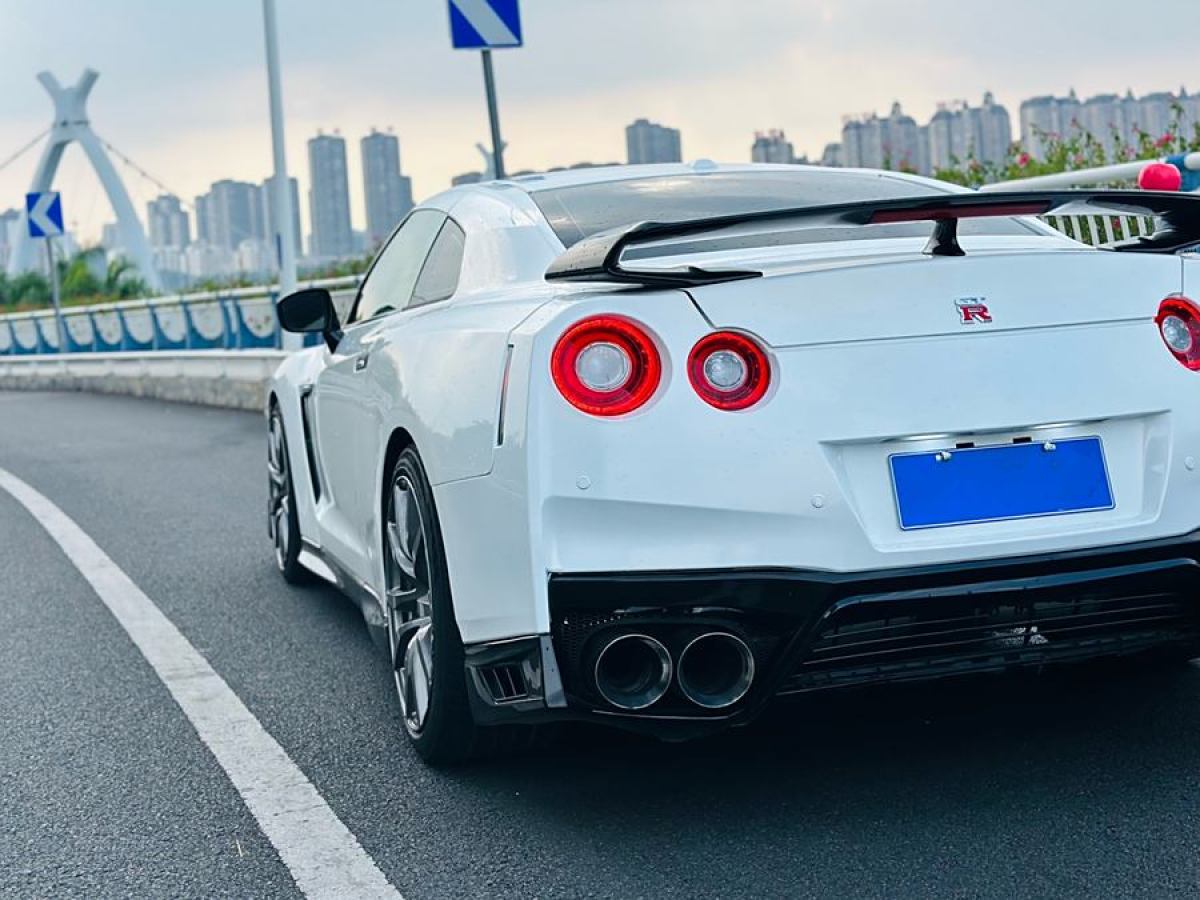 日產(chǎn) GT-R  2009款 R35圖片