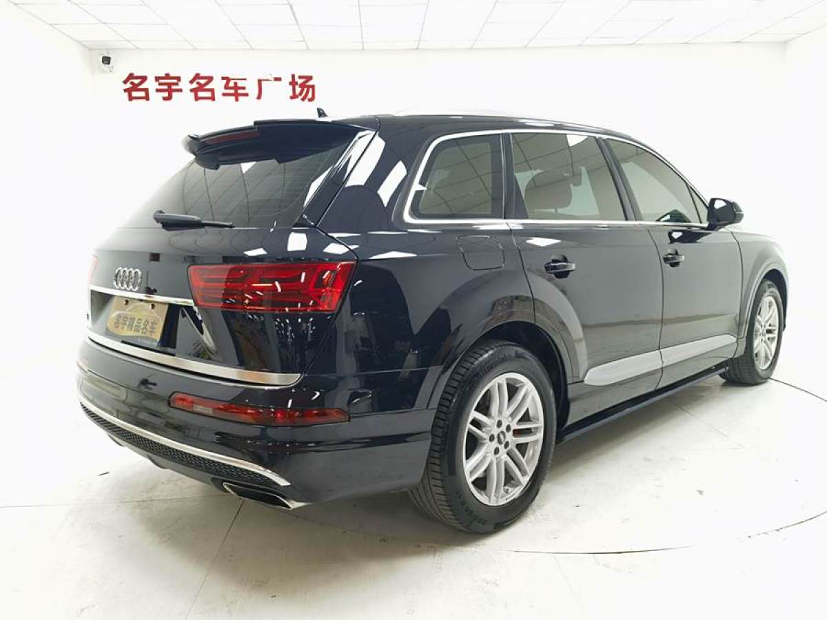 奧迪 奧迪Q7  2018款 40 TFSI S line運(yùn)動(dòng)型圖片