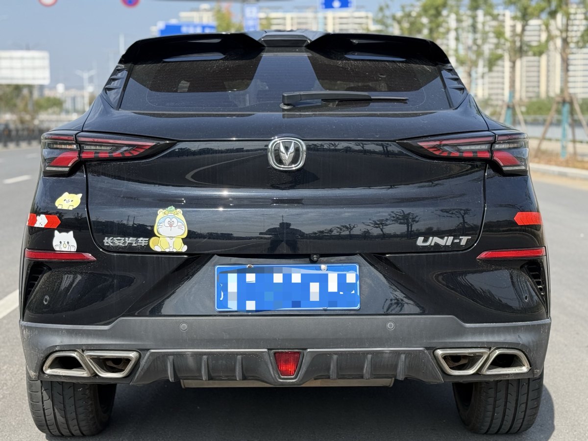 長(zhǎng)安 UNI-T  2020款 1.5T 旗艦型圖片