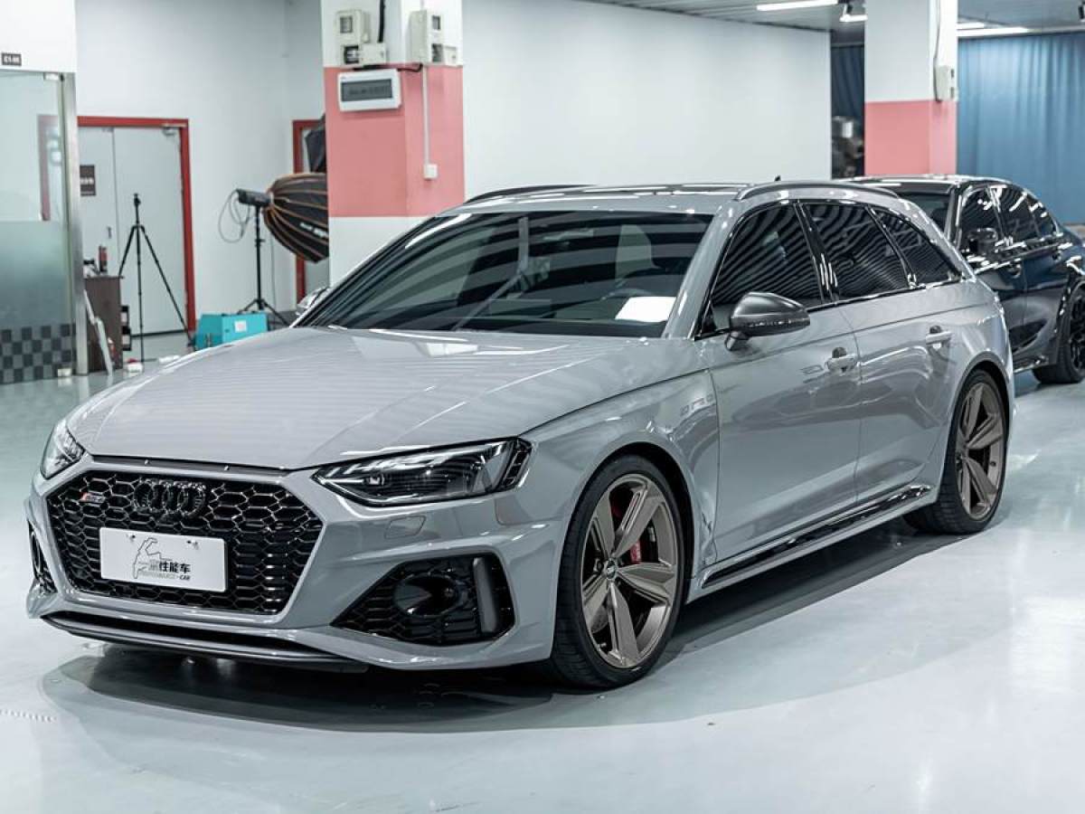 2024年1月奧迪 奧迪RS 4  2023款 RS4 Avant 暗金版