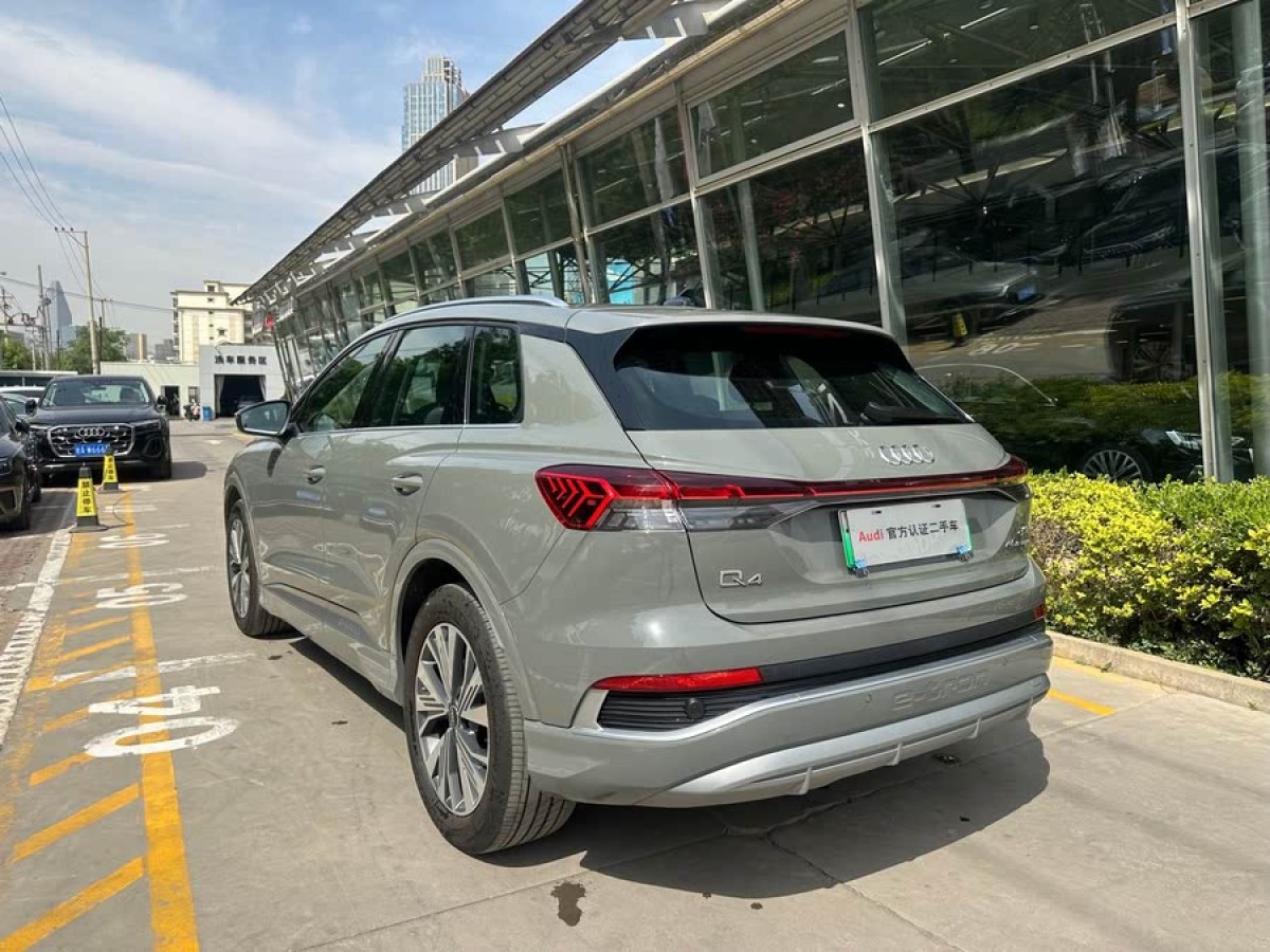 奧迪 奧迪Q4 e-tron  2024款 40 e-tron 創(chuàng)境版圖片