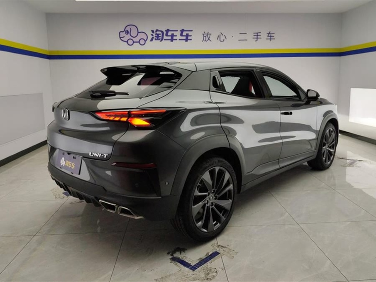 長(zhǎng)安 UNI-T  2020款 1.5T 旗艦型圖片
