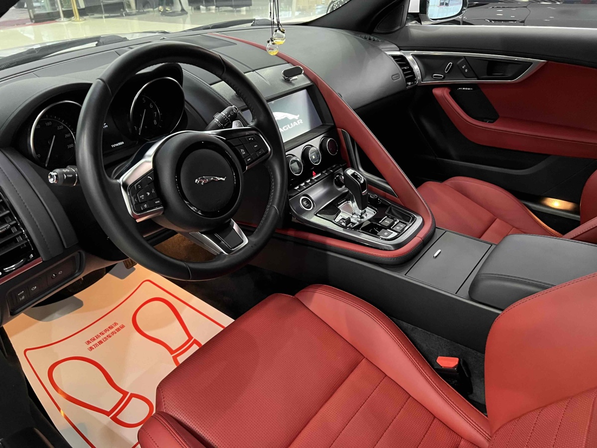 捷豹 F-TYPE  2019款 2.0T 硬頂版圖片