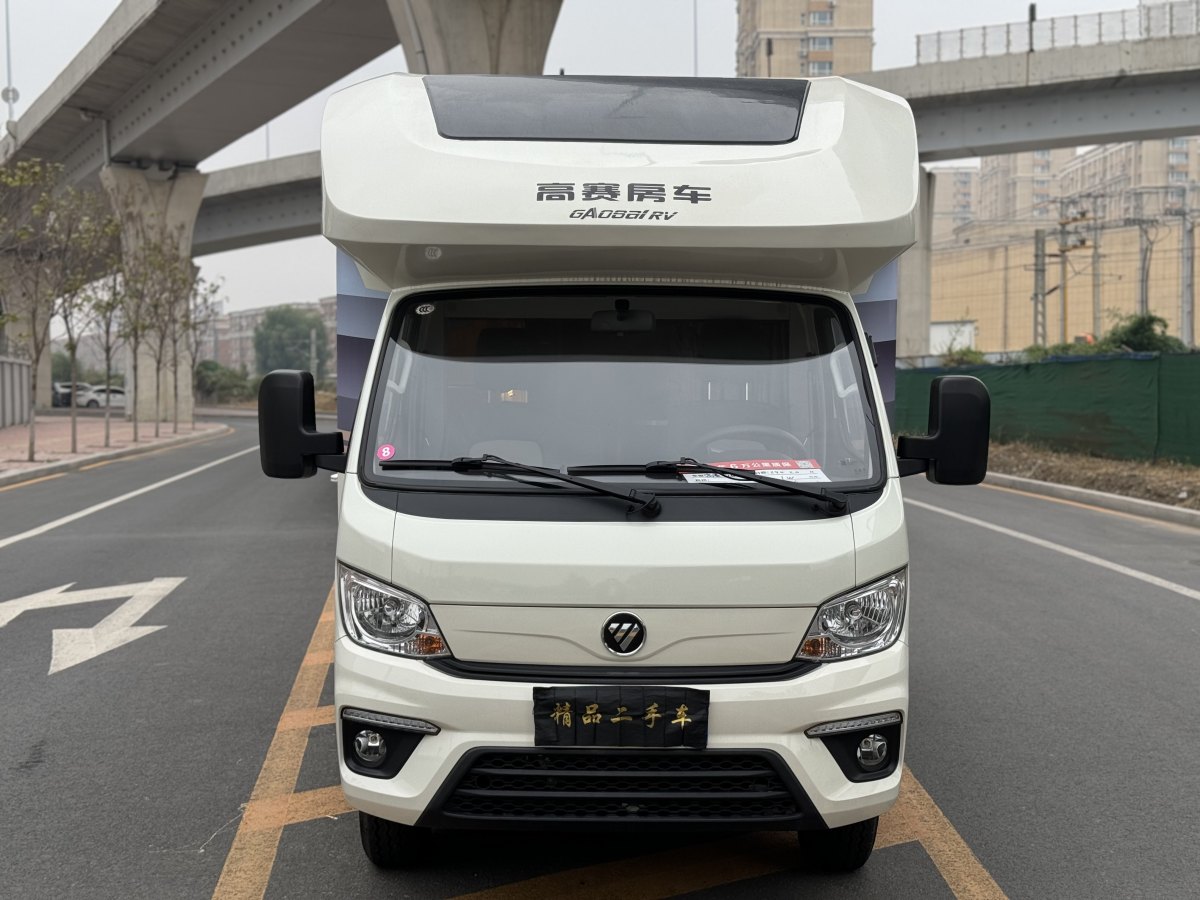 東風(fēng) 御風(fēng)房車  C型房車圖片