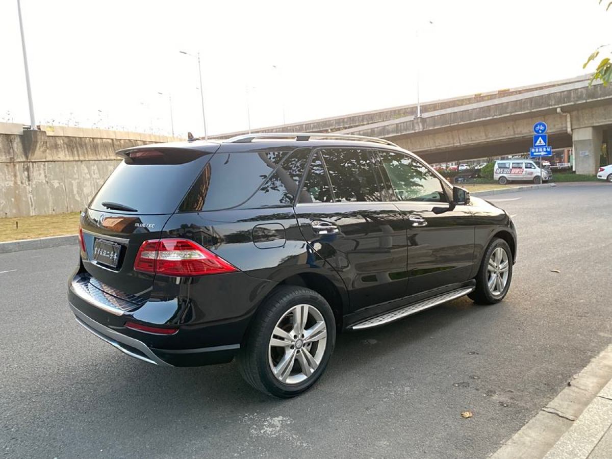 奔馳 奔馳M級  2014款 ML 350 CDI 4MATIC圖片