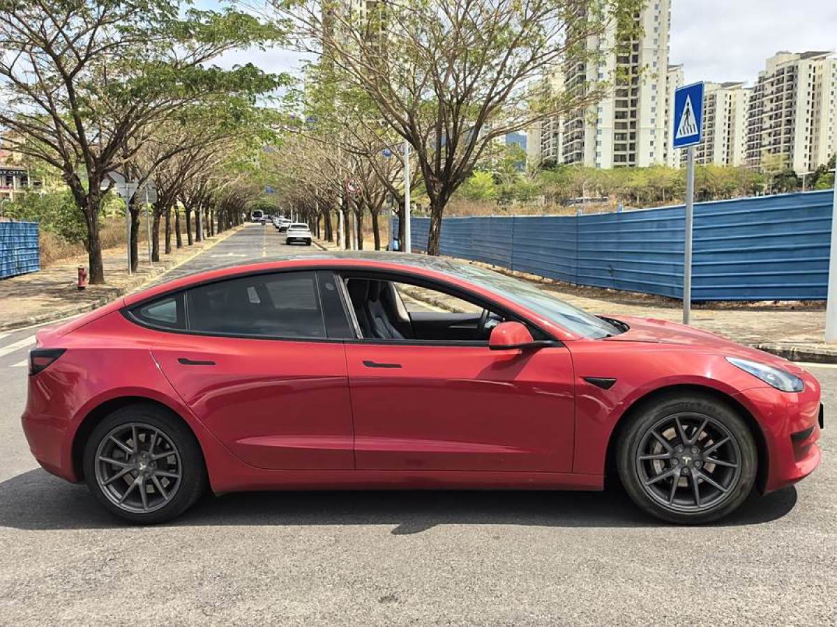 特斯拉 Model Y  2022款 改款 后輪驅(qū)動(dòng)版圖片