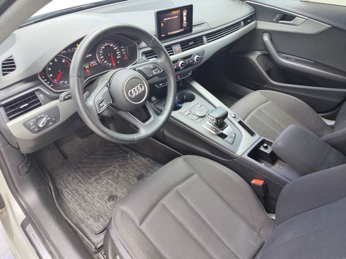 奧迪 奧迪A4L  2019款 40 TFSI 進(jìn)取型 國(guó)VI圖片