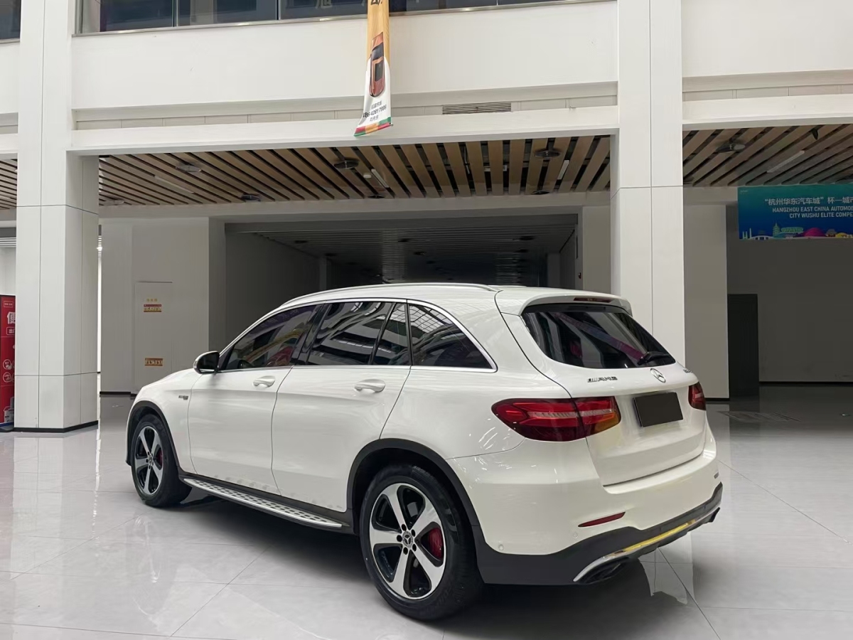 奔馳 奔馳GLC  2018款 改款 GLC 260 4MATIC 豪華型圖片