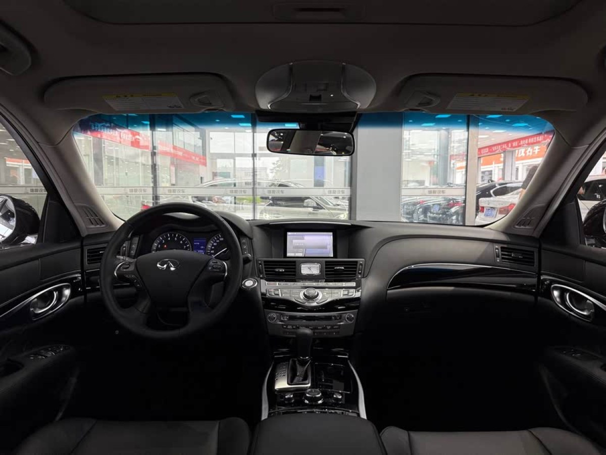 英菲尼迪 Q70  2019款 Q70L 2.0T 精英版圖片