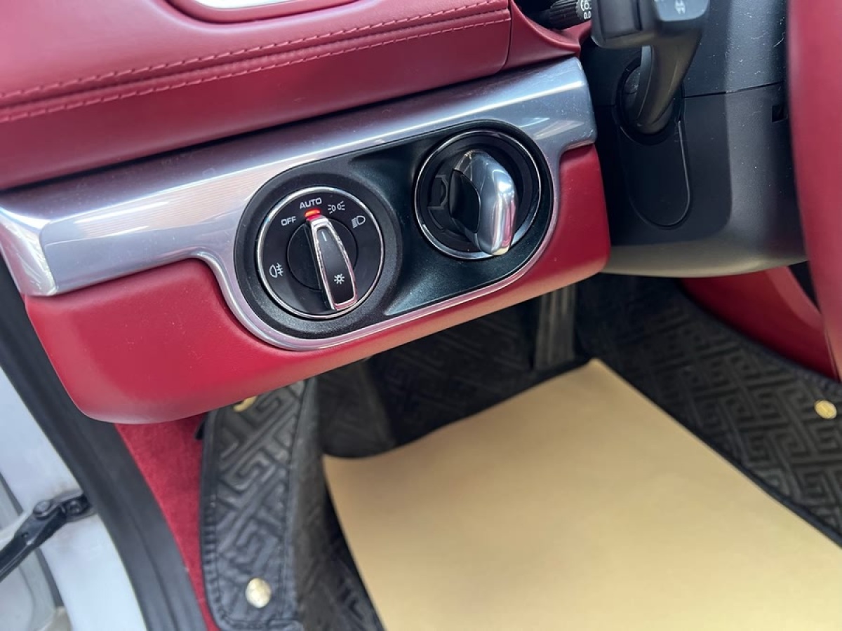 保時(shí)捷 718  2020款 Boxster 2.0T圖片