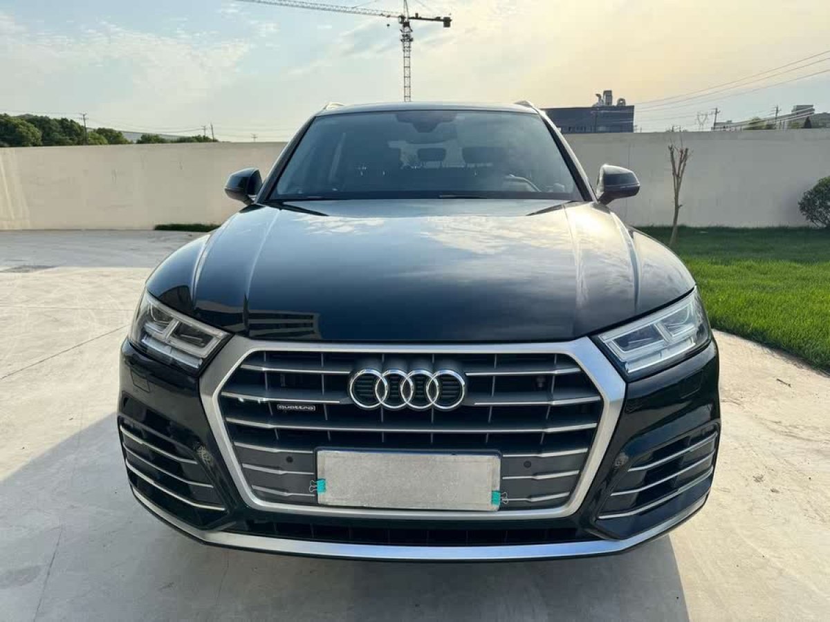 奧迪 奧迪Q5L  2020款 改款 40 TFSI 榮享時(shí)尚型圖片