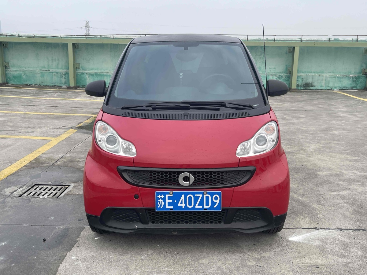 smart fortwo  2012款 1.0 MHD 硬頂標(biāo)準(zhǔn)版圖片