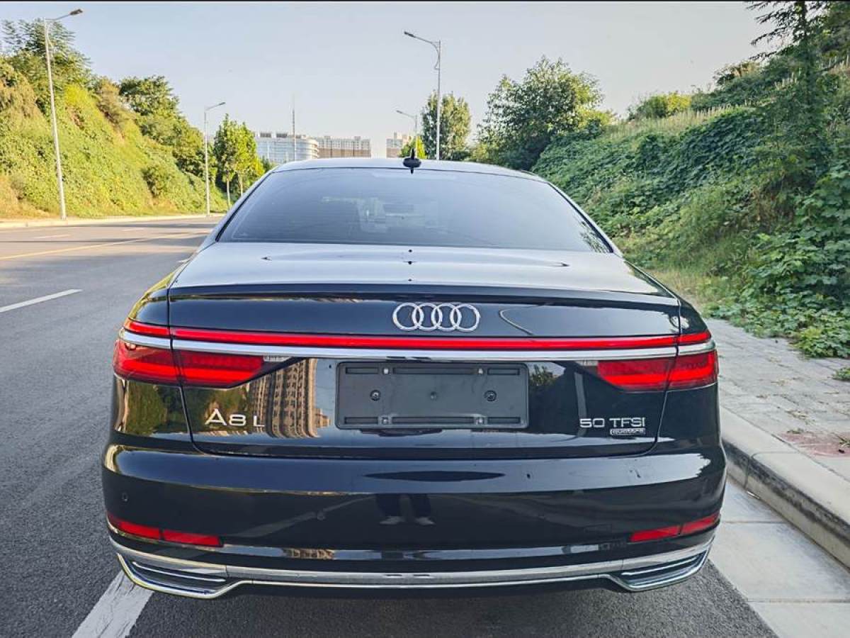 2021年5月奧迪 奧迪A8  2022款 A8L 50 TFSI quattro 舒適型典藏版