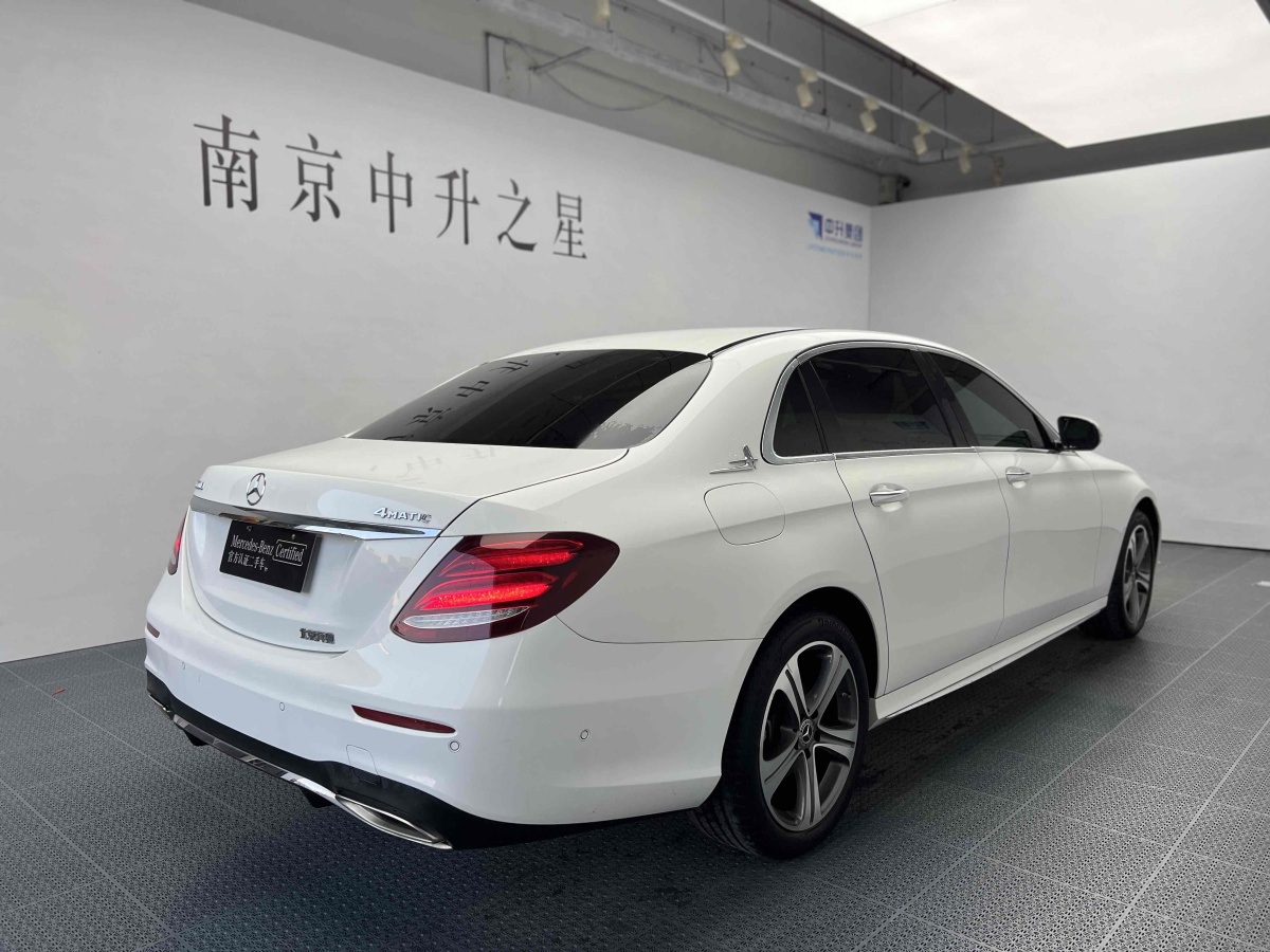 奔馳 奔馳E級  2019款 E 260 L 運動型圖片