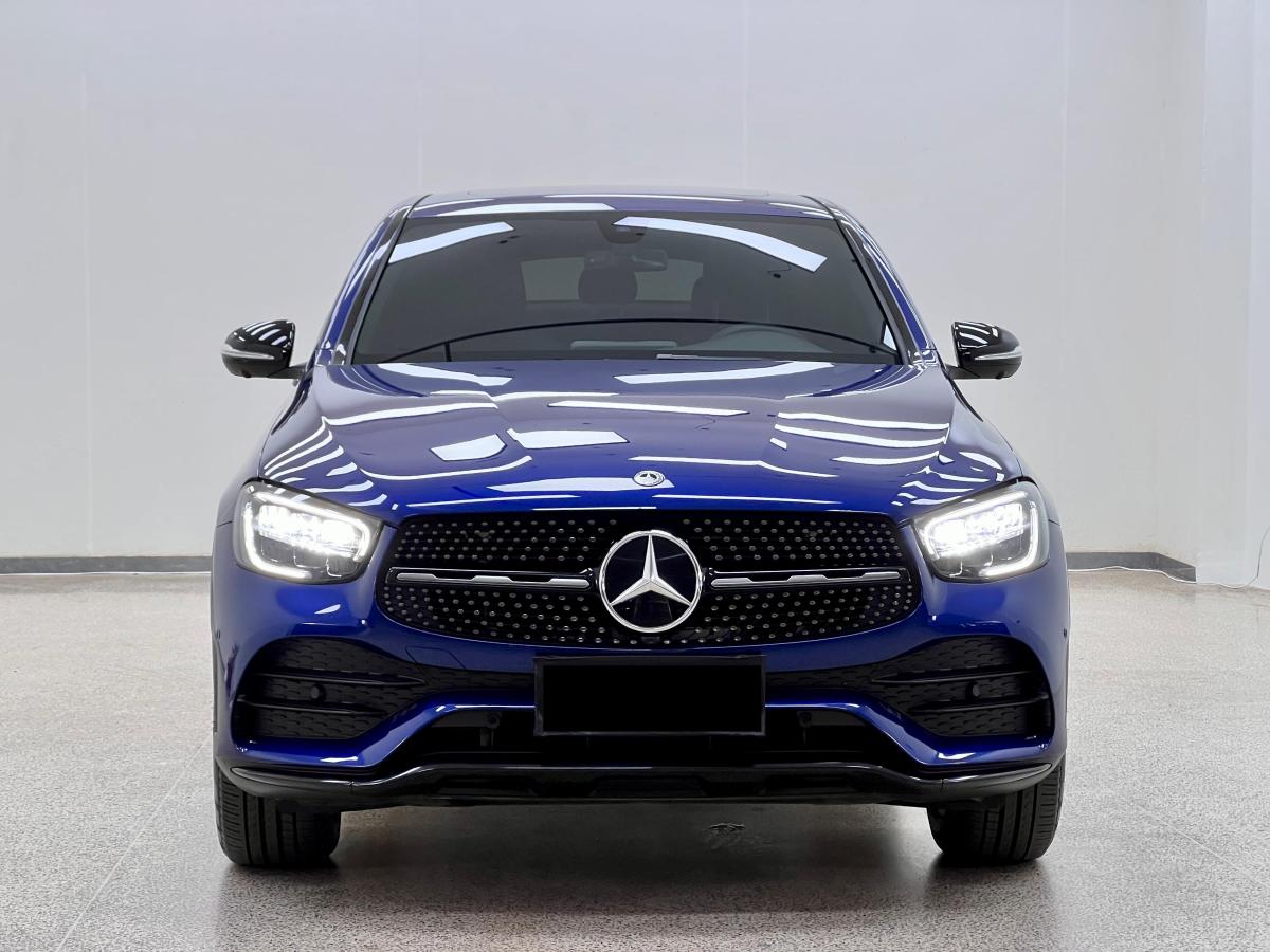 2020年10月奔馳 奔馳GLC  2021款 GLC 260 4MATIC 轎跑SUV