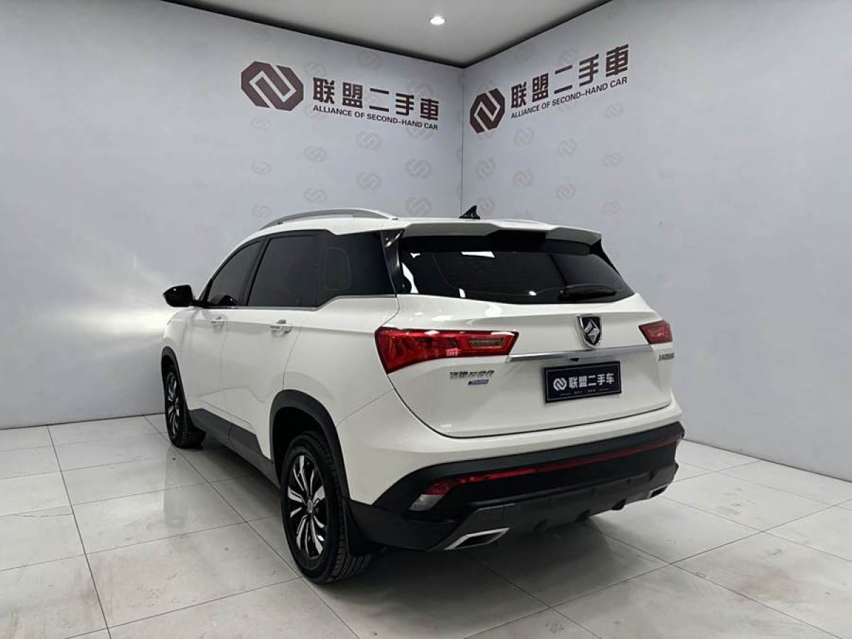 寶駿 530  2019款  1.5T CVT尊貴型 國VI圖片