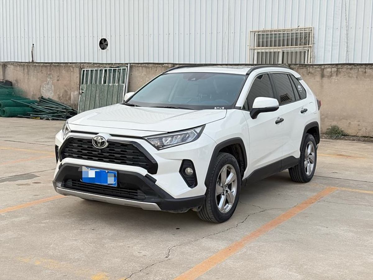 2020年7月豐田 RAV4榮放  2020款 2.0L CVT兩驅(qū)風尚PLUS版