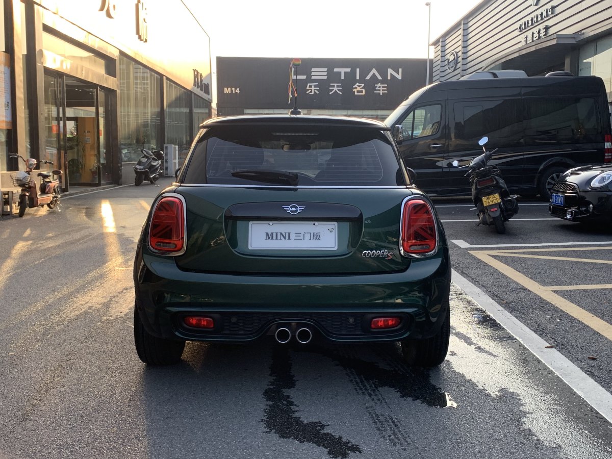 MINI CLUBMAN  2018款 2.0T COOPER S 經(jīng)典派圖片