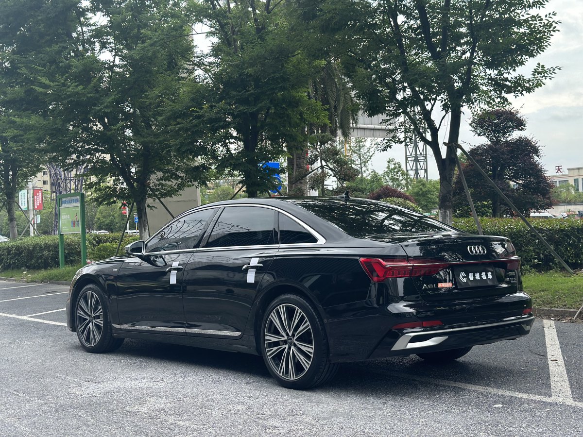 2022年9月奧迪 奧迪A6L  2022款 55 TFSI quattro 尊享動(dòng)感型