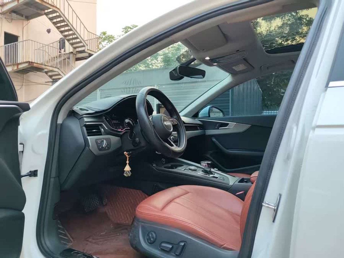 奧迪 奧迪A4L  2019款 40 TFSI 進(jìn)取型 國(guó)V圖片