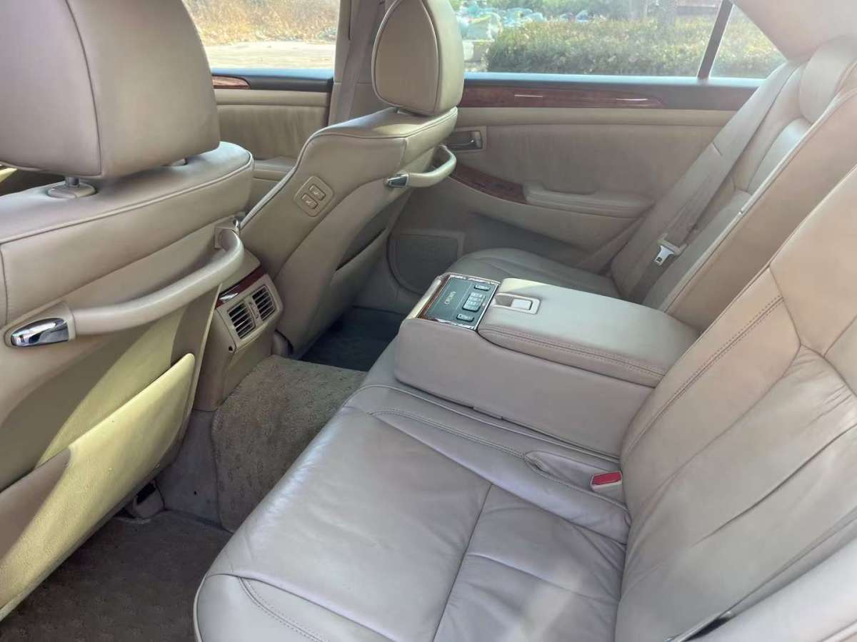 豐田 皇冠  2005款 3.0L Royal Saloon G VIP圖片