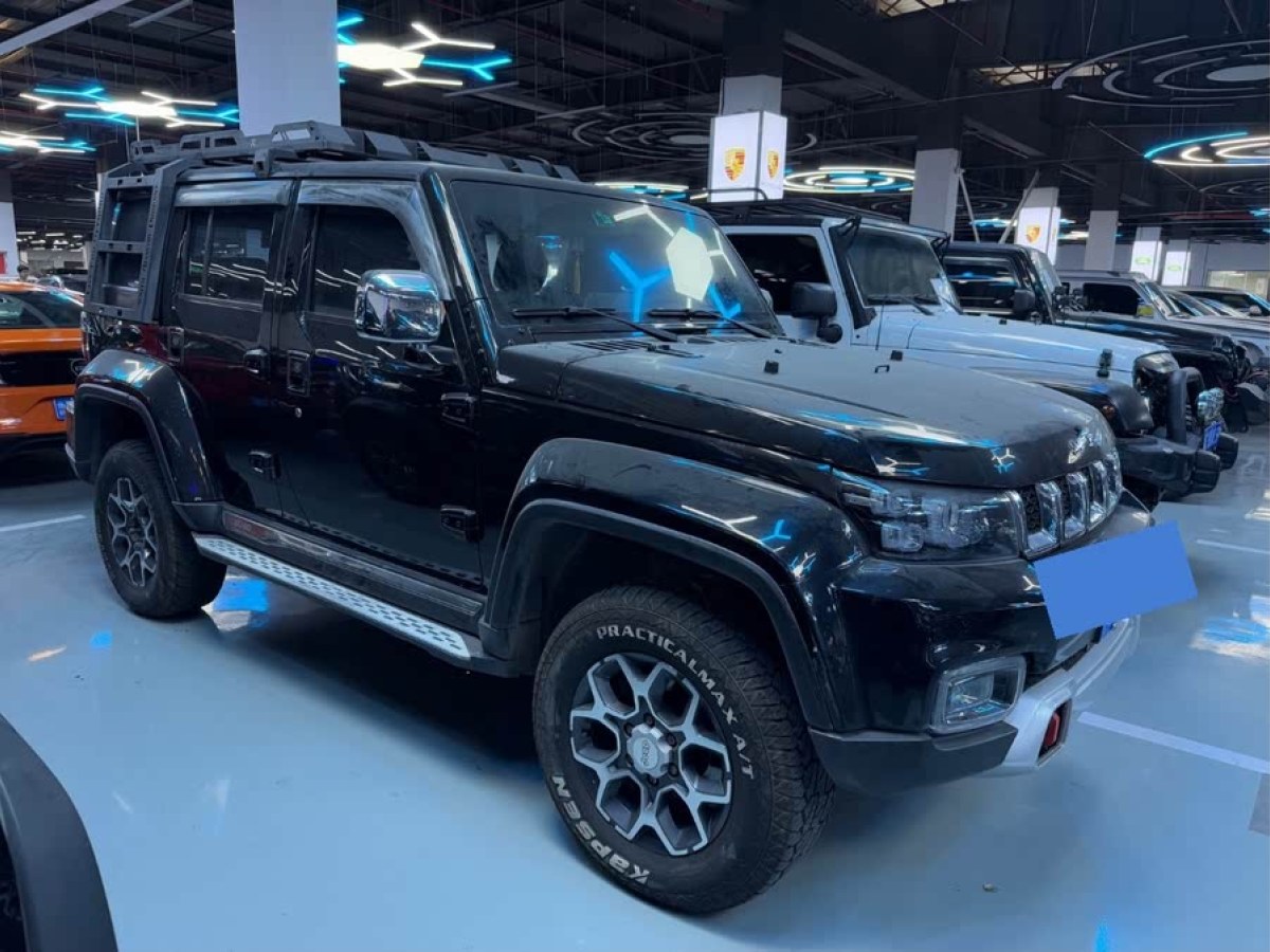北京 BJ40  2018款 PLUS 2.3T 自動(dòng)四驅(qū)尊享版圖片