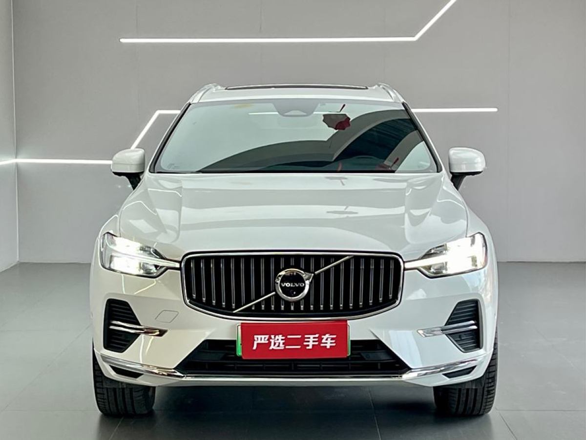 沃爾沃 XC60新能源  2023款 T8 插電混動 長續(xù)航四驅(qū)智遠豪華樂享版圖片