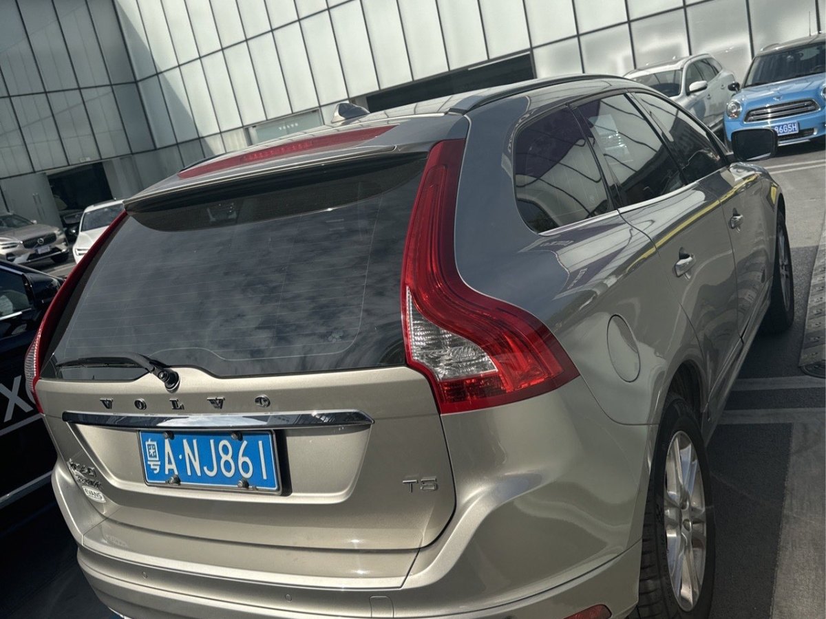 沃爾沃 XC60  2015款 T5 智行版圖片