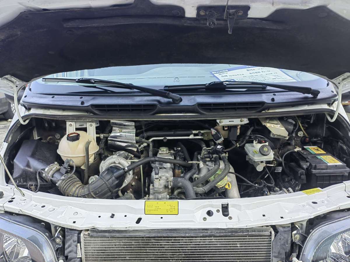 福特 经典全顺  2009款 2.8T柴油标准型短轴中顶JX493ZLQ3图片